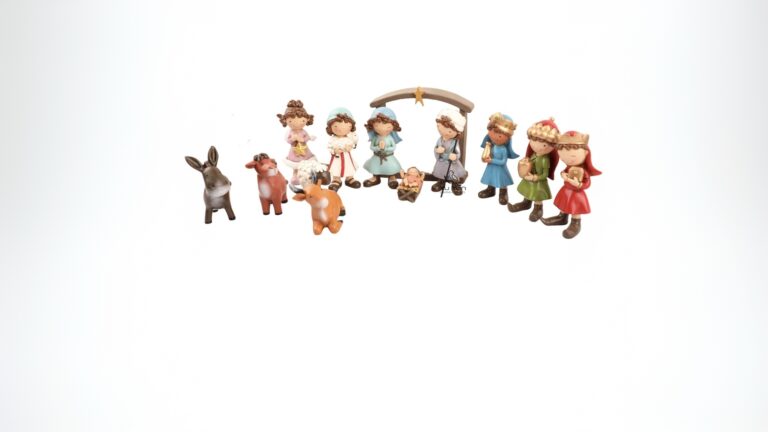Holy Family Nativity Set